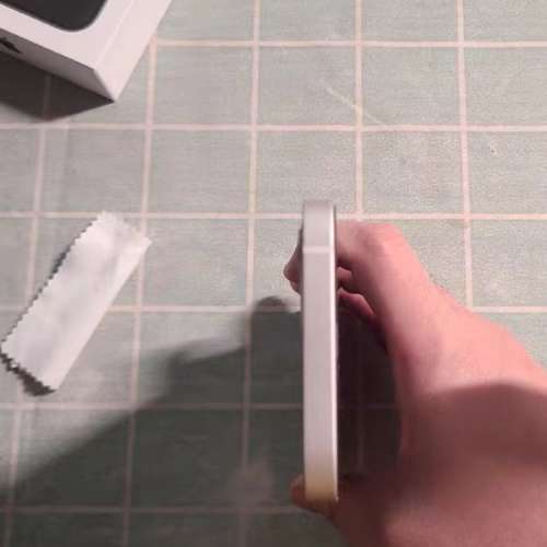 Apple iPhone 12 256G 6.1寸大螢幕，功能全部正常運作，電池效能85 %，電池良好，已...