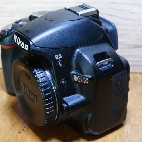 Nikon D3100 body only