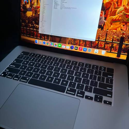 Apple M2 MacBook Air 8 + 256GB