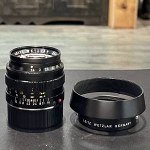 Leica Summilux-m 50mm f1.4 v2 black lens with original hood