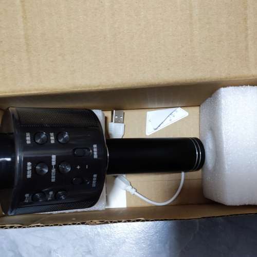 賤賣無線卡拉0k咪