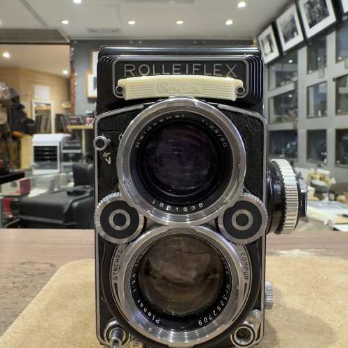 Rollieflex 2.8F TLR film camera (medium format 6x6 film camera)