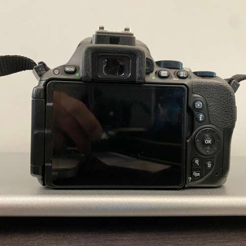 Nikon 尼康 D5500 單鏡反光相機,  連鏡18-140mm, 加kit