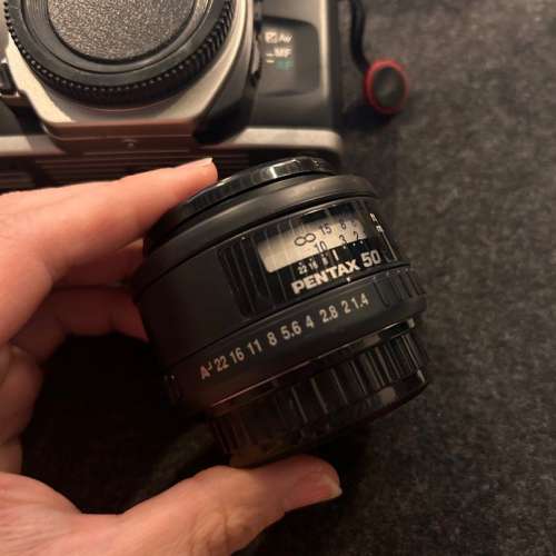Pentax MZ- 7 + FA 50mm F1.4 + FA 70-200 F4-5.6 菲林機 自動對焦 一切正常