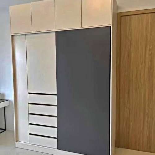 Solid wood wardrobe, storage multi-functional, clearance handling