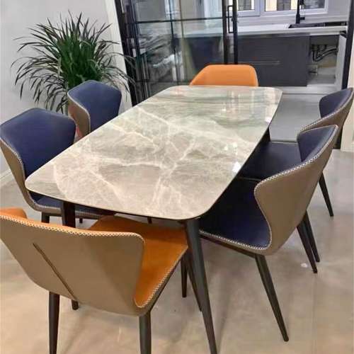 Freely retractable slate dining table