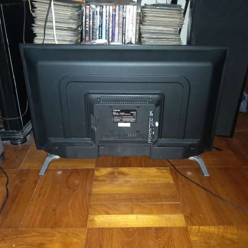 Toshiba 32” LED iDTV