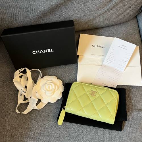 chanel card hoder