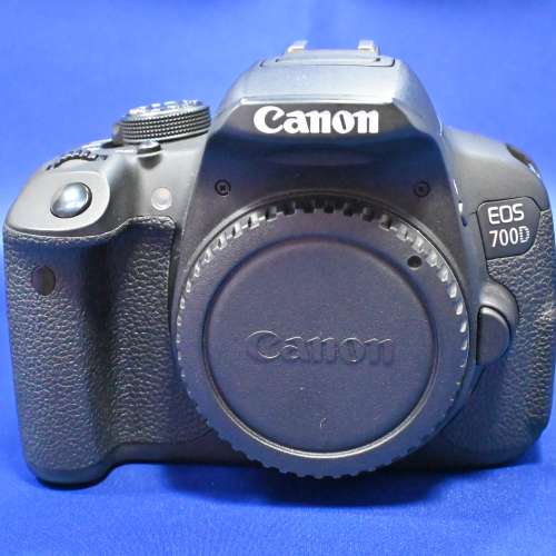 新淨 Canon 700D 輕巧機身 新手合用 自拍螢幕 另有鏡頭選配