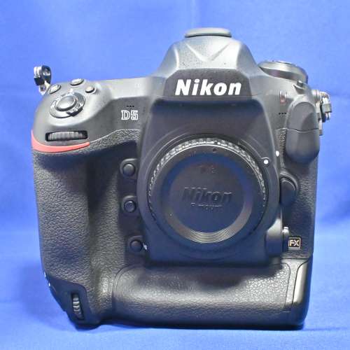 抵玩 Nikon D5 CF卡版本 齊盒 2千萬像素 超高ISO感光 強勁低光拍攝 12FPS連拍 4K影片