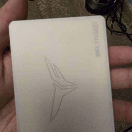 T-Force delta max 1tb sata ssd white rgb