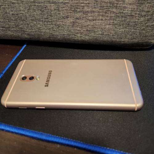 三星 Samsung C8 /  6+64