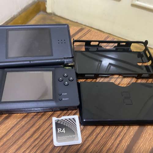 Nintendo任天堂DS Lite 和 DS遊戲卡匣