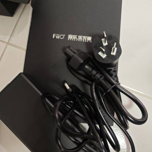 放Fiio SP3高保真桌面RGB有源音箱