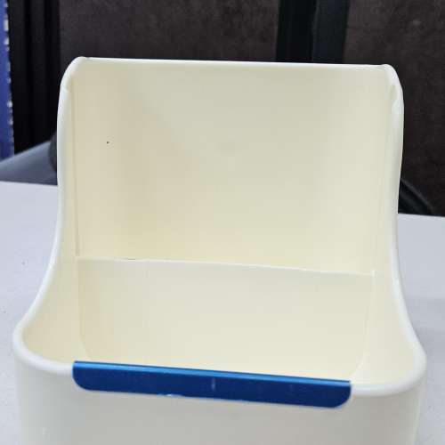 全新現貨 寵物用品，飲水器 及 糧草架