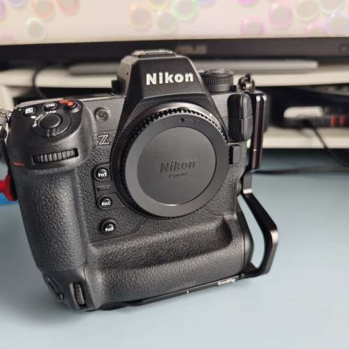 99% new Nikon z9 body with smallrig lplate