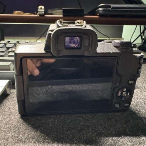 Canon EOS M50 +Canon 22 22mm F2 STM