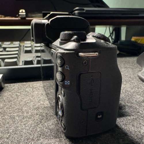 Canon EOS M50 +Canon 22 22mm F2 STM