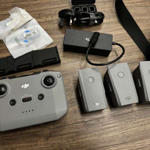 （不散放）DJI Mavic Air 2 炒機遣物（手制，電池，叉機…）  80% New  正常使用痕...