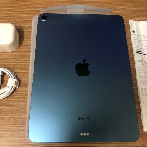 Apple care + to 16/6/2024 - Brand new - blue - iPad Air 5 64gb WiFi only