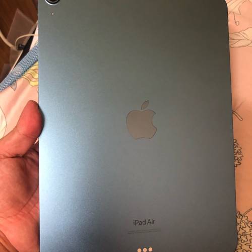 Apple care + to 16/6/2024 - Brand new - blue - iPad Air 5 64gb WiFi only