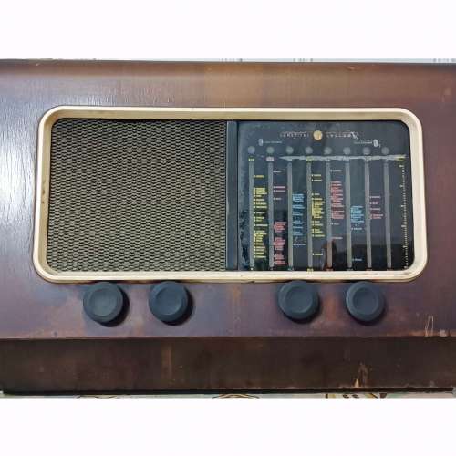 古董電晶體收音機