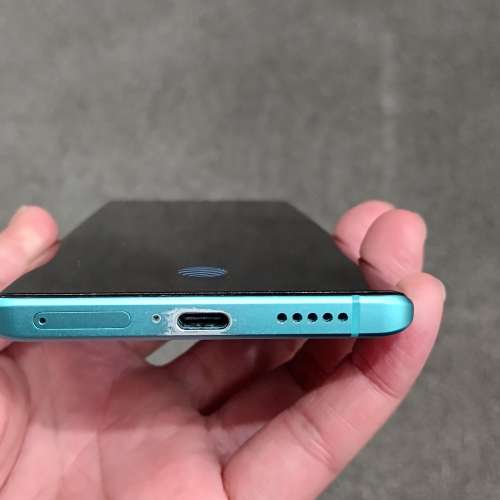 Vivo x80 港行 12+256 淨機