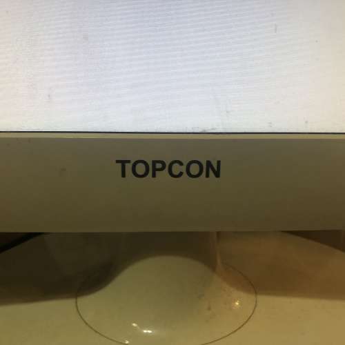 24 吋  HD LED monitor