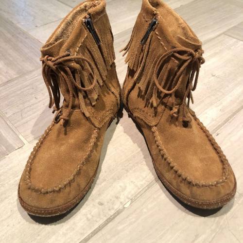 Australia UGG leather boots EU 32 like new