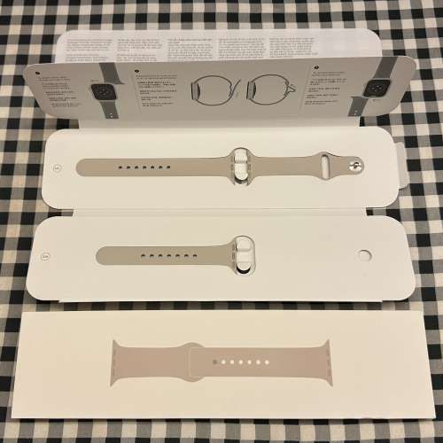 Apple Watch Series 38/40/41mm 運動型手錶帶 行貨 星光色 100%全新 只開盒檢查和...
