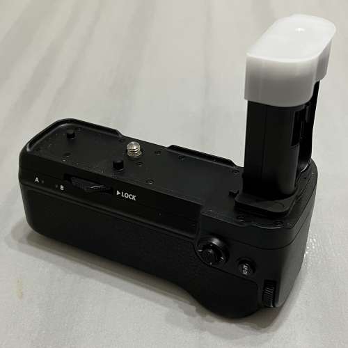 90%新 Nikon MB-N11 Power Battery Pack 尼康原裝電池手柄