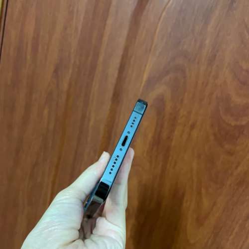 iPhone 12 Pro Max 512G  97% new ， 功能全部正常，贈送全新透明magsafe 保護殼，...