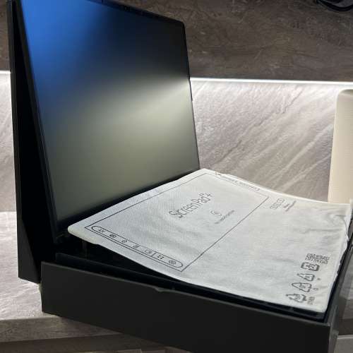 行貨 Asus Zenbook Duo (UX8402) 雙觸屏