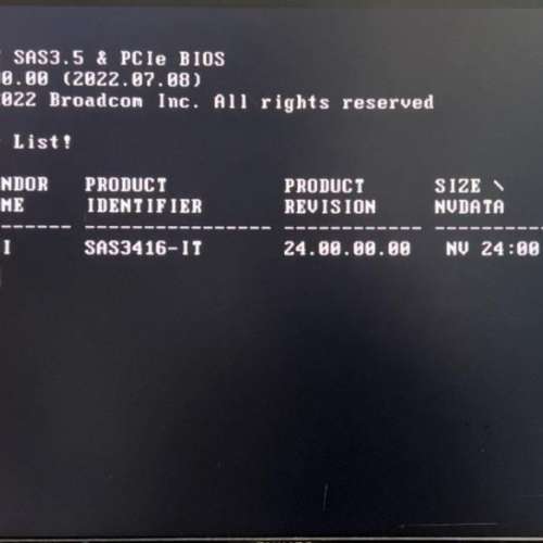 Lsi / Broadcom SAS 9400-16i HBA / IT 卡 (Non-Raid)