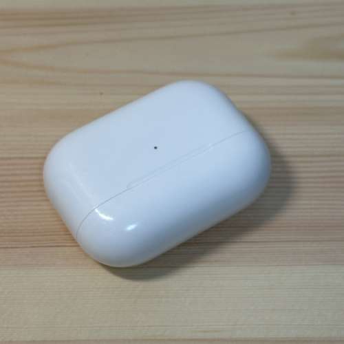 AirPods Pro (第1代) 連無線充電盒