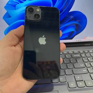 Apple iPhone 13 512G  6.1寸大螢幕，功能全部正常運作，電池效能88 %，電池良好，...
