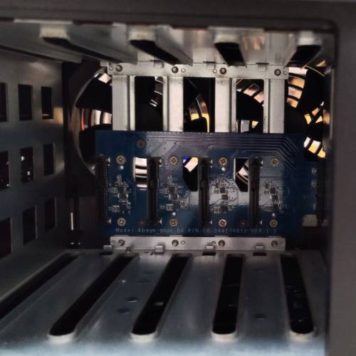 接近全新Synology DS918+