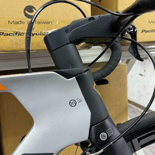 JAVA SUPREMA 22速 鋁刀碳纖維公路車