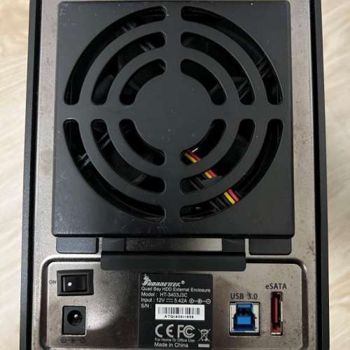 HT3403J3C 4 bay 外置硬碟盒 二手或全新SSD/硬碟機, 電腦
