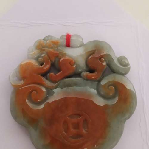 紅翡A玉,雙面雕刻龍鳳牌/貔貅金錢吊咀，好工圓滑好水頭，單個680元兩個1000元。no....