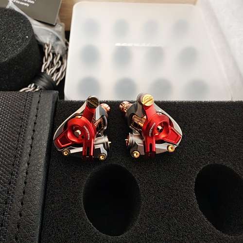 出售Acoustune HS2000 MK2(跟機Act05)及Act03