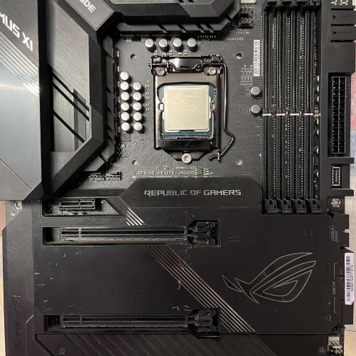 i9 9900K + ASUS Maximus XI Code