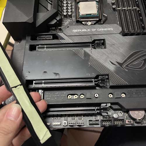 i9 9900K + ASUS Maximus XI Code