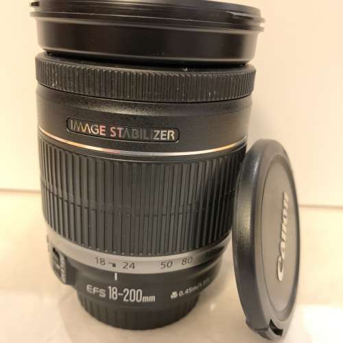 Canon EFS 18-200 is