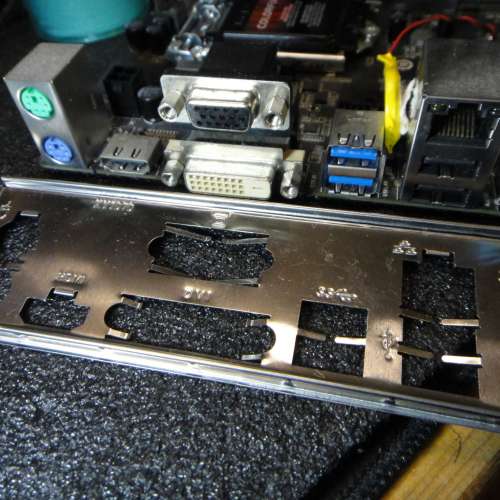 Colorful i-H110HD PRO V20 (DDR4)-ITX 主機版 (windows10Pro啟用碼) Socket 115