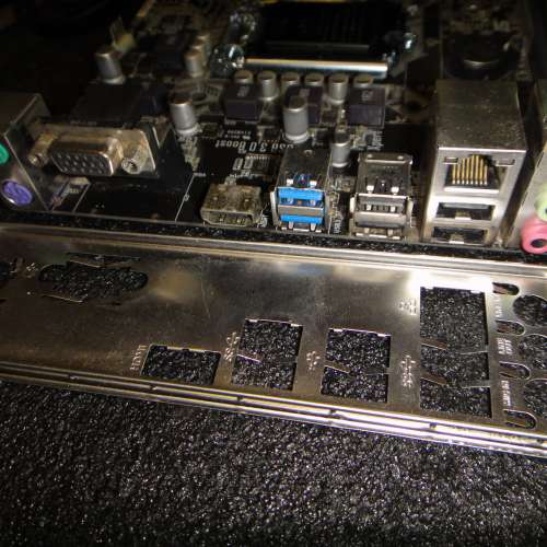 ASUS H110M-E MATX主版 ((Window10Pro授權碼)) Socket 1150