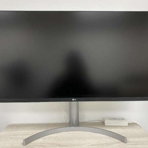 LG 31.5'' UltraFine™ 4K Mon 高清顯示器 ( LG 32UN550-W )