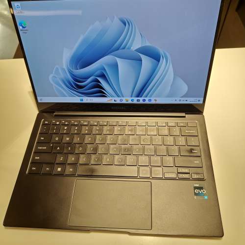 超薄超輕 0.87kg Samsung galaxy book 2 pro i7-1260p/16g/1tb ssd/Iris Xe