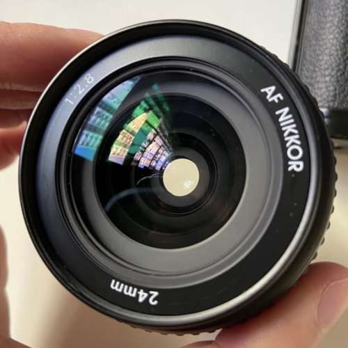 Nikon F2 Black paint+ Nikon AF NIKKOR 24mm f2.8