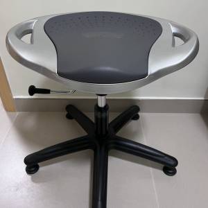 HUSLA韓國強化腰肌工作椅 | 防治腰痛